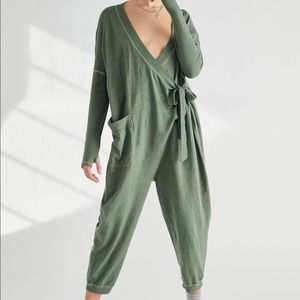 NWOT Free People It’s a Wrap Onesie Jumpsuit XS Z249-3